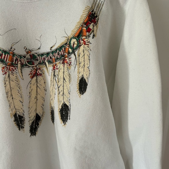 Fruit of the Loom White Sweatshirt with Feather Design - Picture 3 of 11